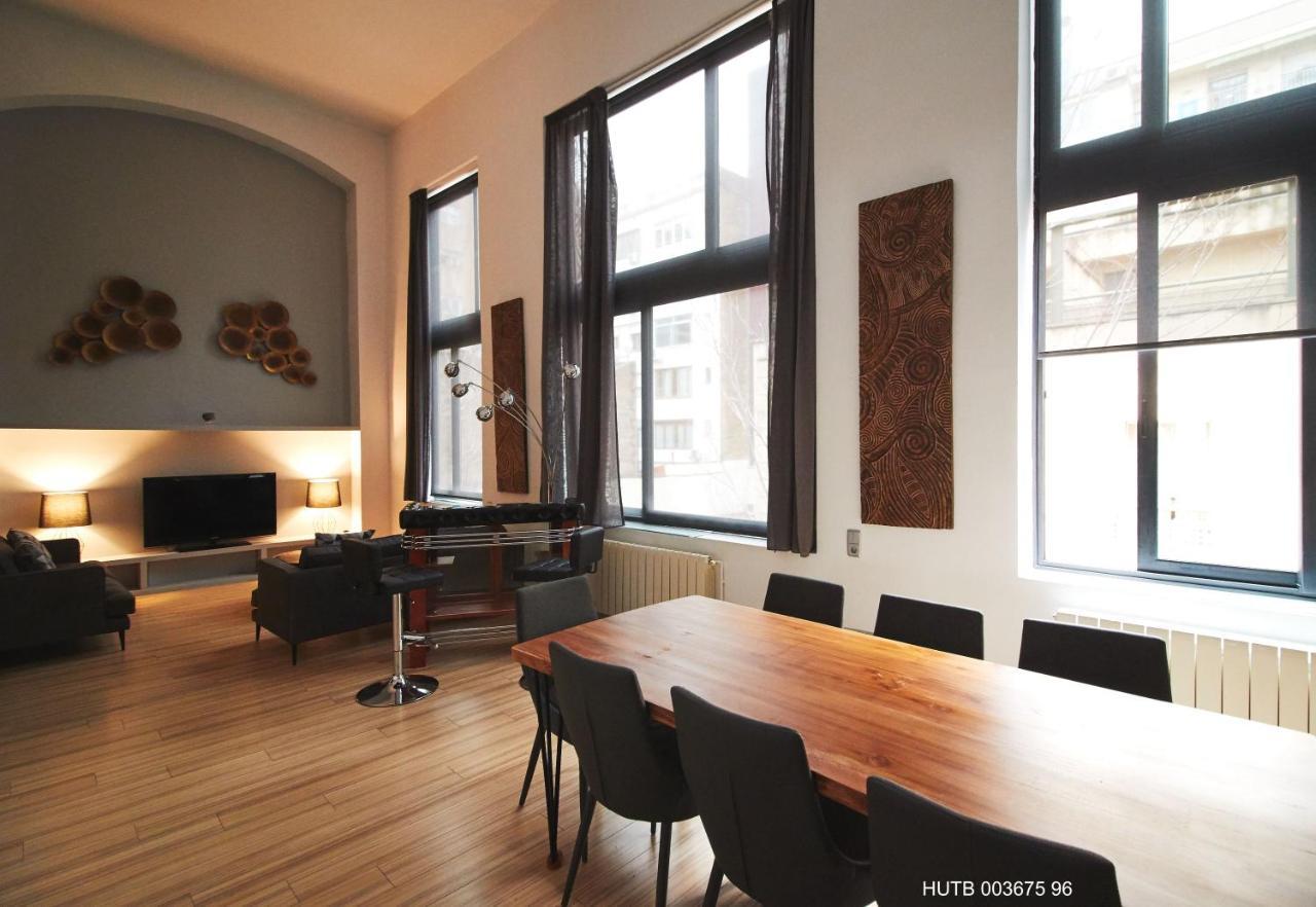 Alcam Alio Cine Apartment Barcelona Exterior photo