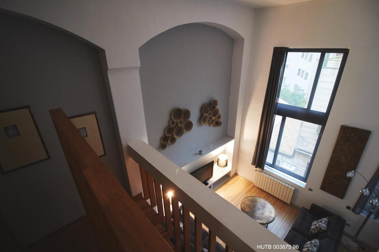 Alcam Alio Cine Apartment Barcelona Exterior photo