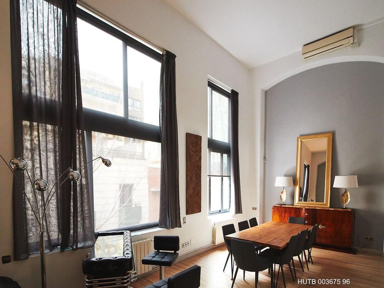 Alcam Alio Cine Apartment Barcelona Exterior photo